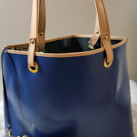 The Trend tote bag with wristlet - Picture 3 of 6
